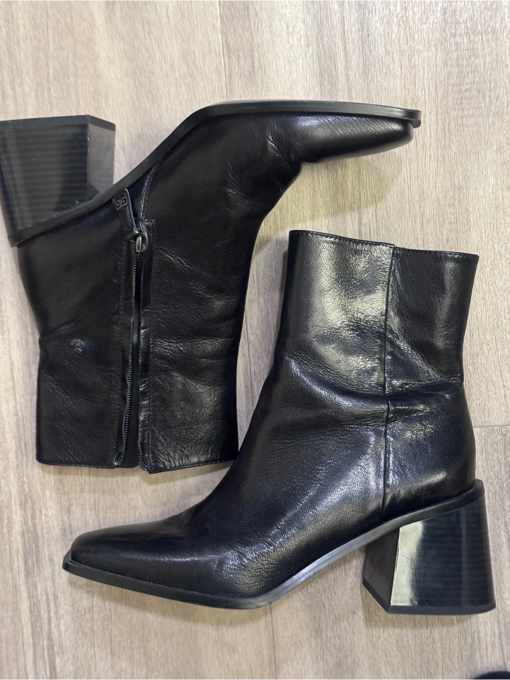 Sam Edelman Square Toe Black Leather Winnie Ankle Boots
